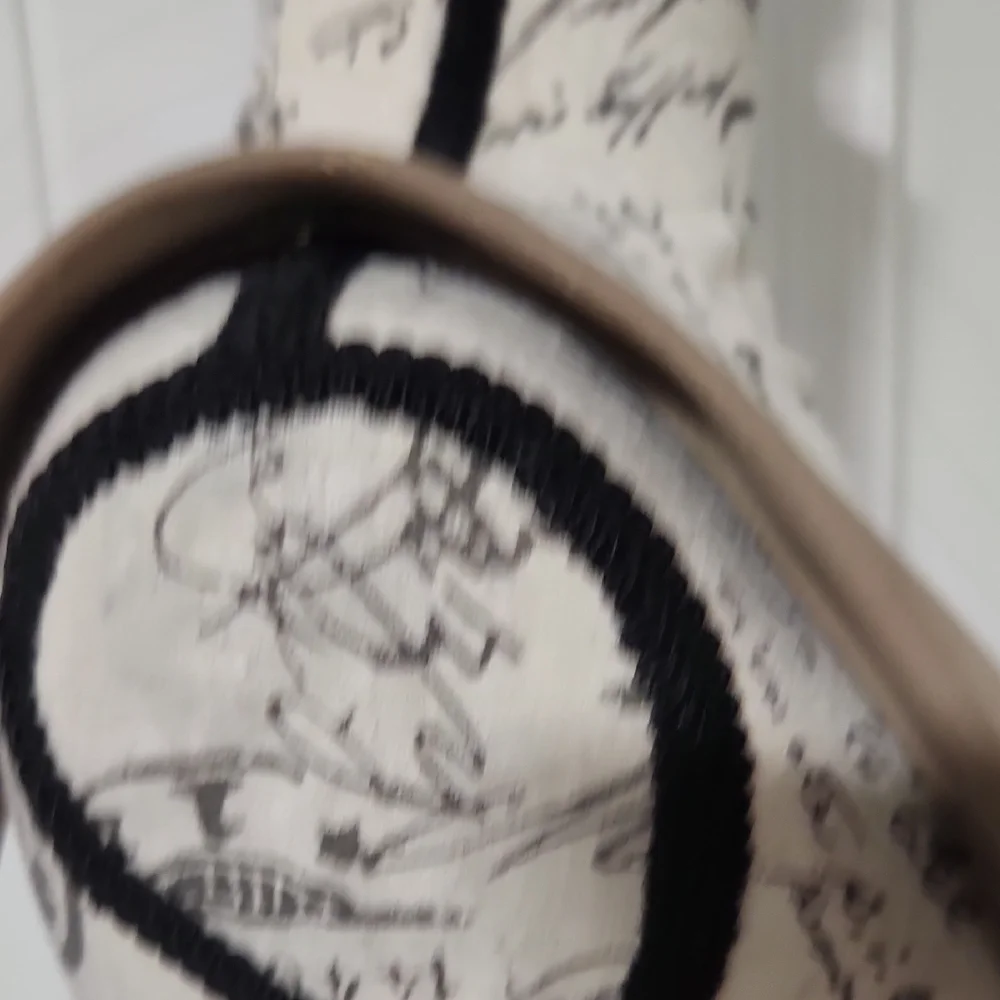 Universal Thread chic versatile